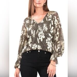 Vince Camuto Gold Floral Metallic Pleated V-Neck Blouse - Size XL
